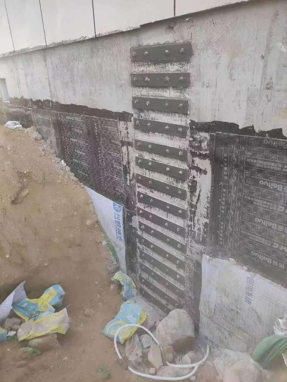 大渡口房屋柱子加固方法